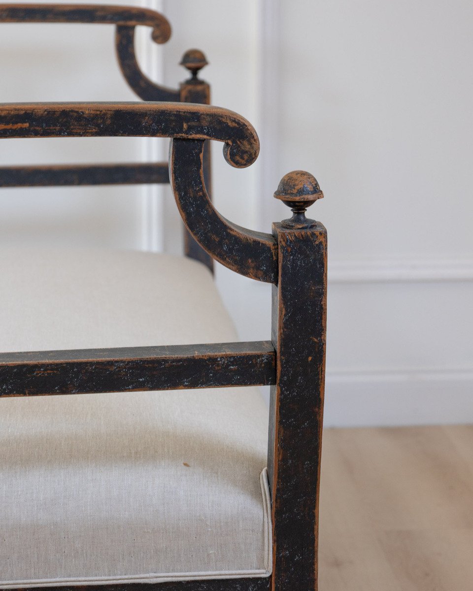 Freestanding Karl Johan Bench in Black Paint, circa 1830 - JAA
