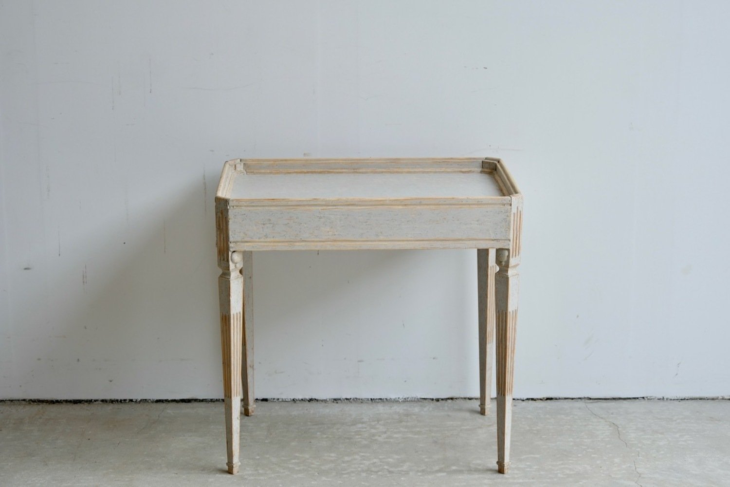 Gustavian Tea Table in Grey Paint, circa 1850 - JAA