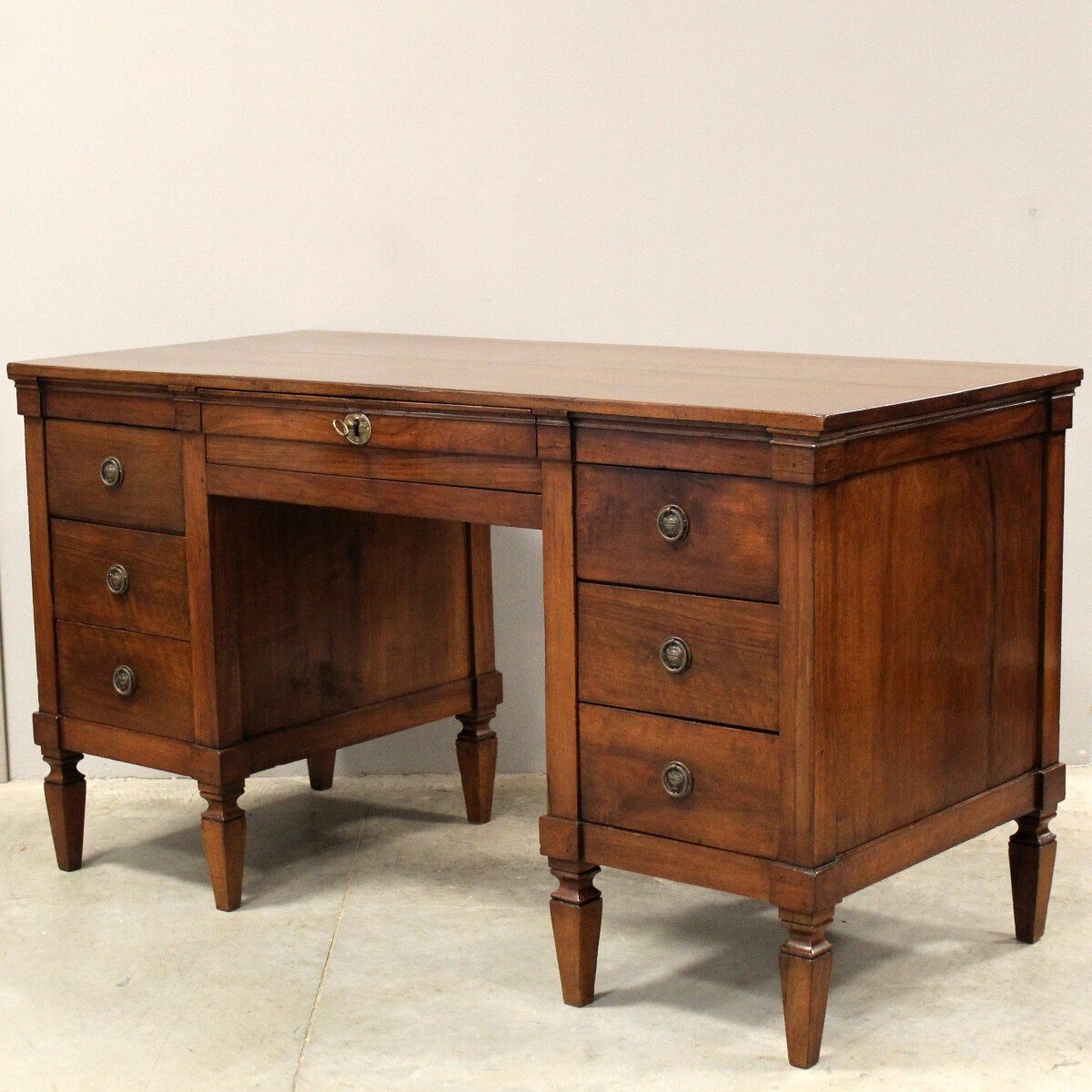 Louis XVI Walnut Pedestal Desk, Italy, 18th Century - JAA