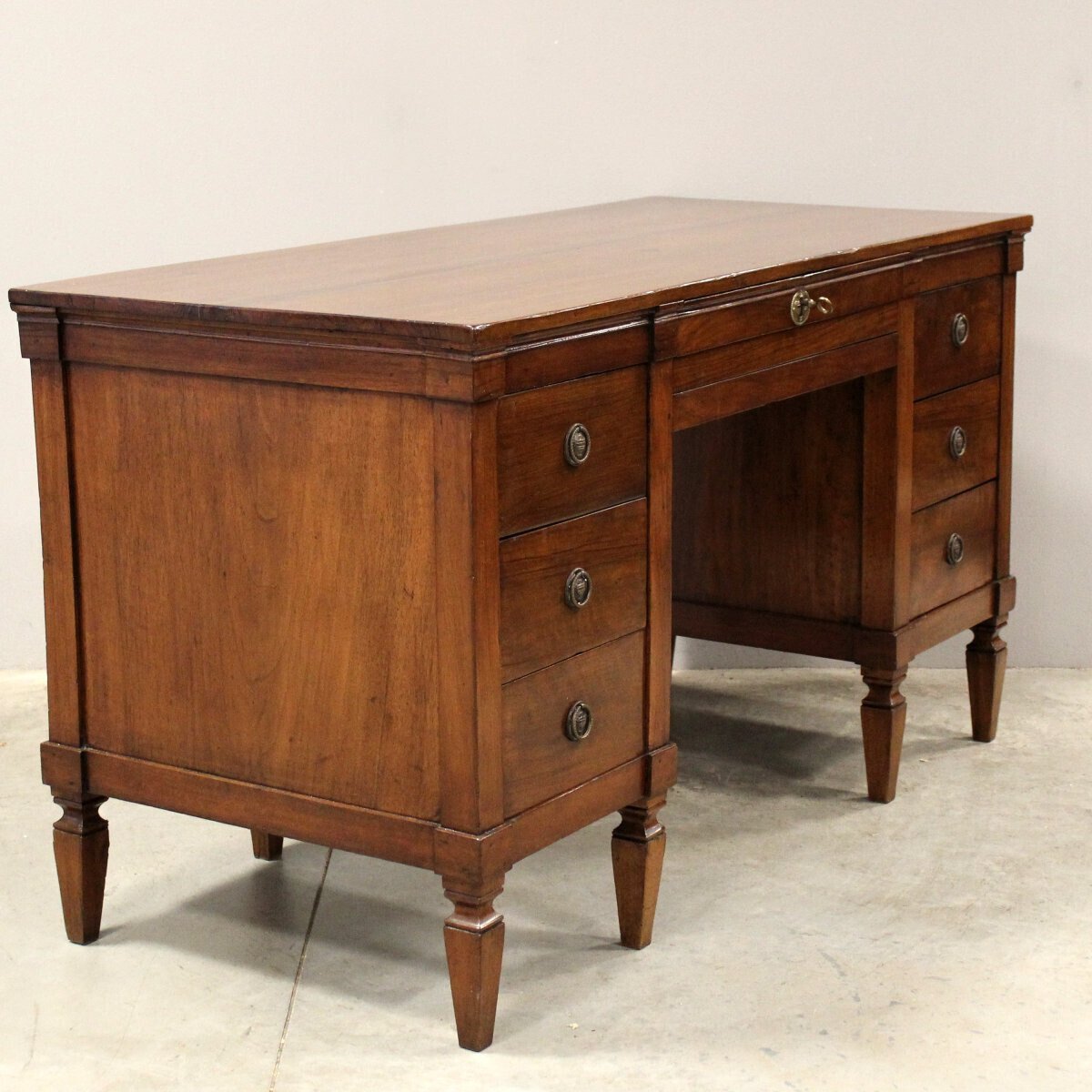 Louis XVI Walnut Pedestal Desk, Italy, 18th Century - JAA