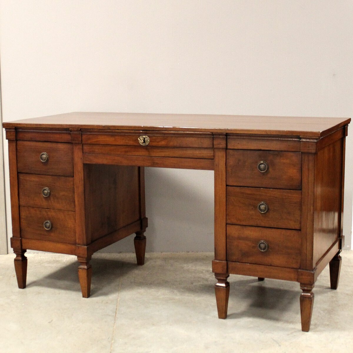 Louis XVI Walnut Pedestal Desk, Italy, 18th Century - JAA