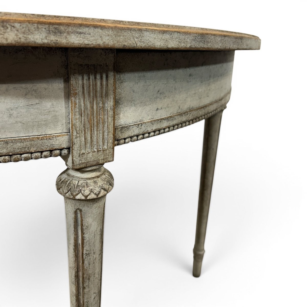 Oval table in the Gustavian style is finished in grey. - JAA
