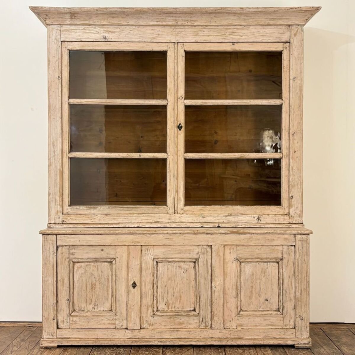 Two-Piece Painted Pine Bookcase, Scandinavia, 19th Century - JAA