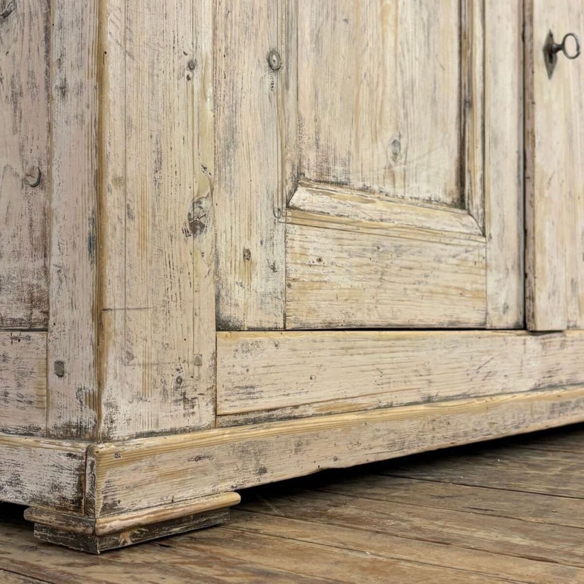 Two-Piece Painted Pine Bookcase, Scandinavia, 19th Century - JAA