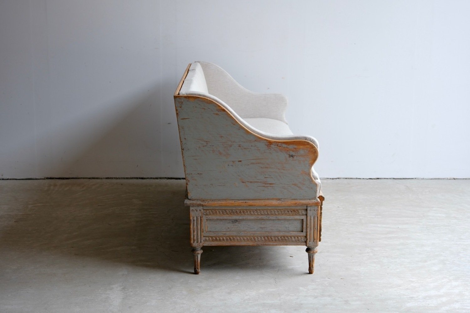 A period Gustavian sofa, repainted in soft blue and newly covered in linen. Circa 1780 - JAA