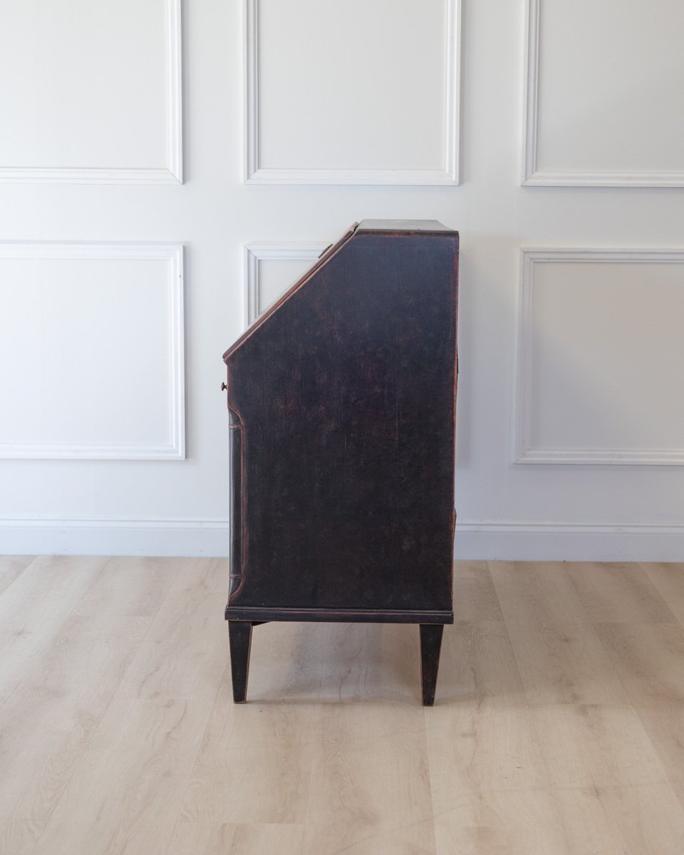 On Hold - A beautiful Gustavian black bureau from the early 1800s - JAA