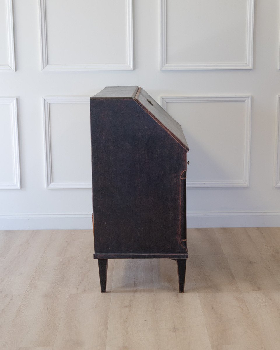 On Hold - A beautiful Gustavian black bureau from the early 1800s - JAA