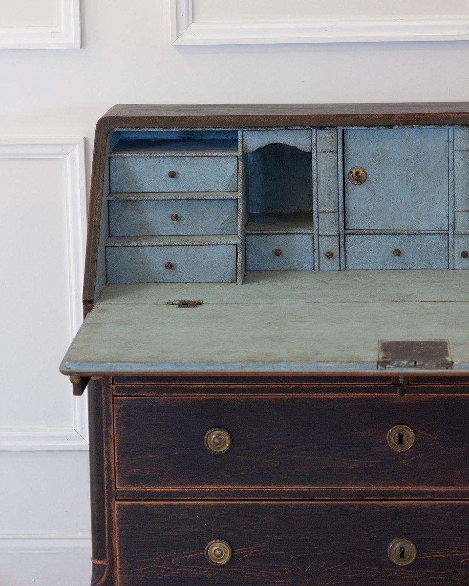 On Hold - A beautiful Gustavian black bureau from the early 1800s - JAA
