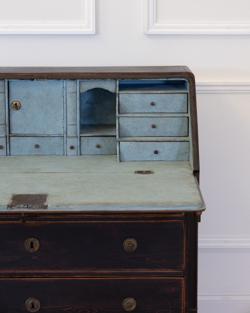 On Hold - A beautiful Gustavian black bureau from the early 1800s - JAA