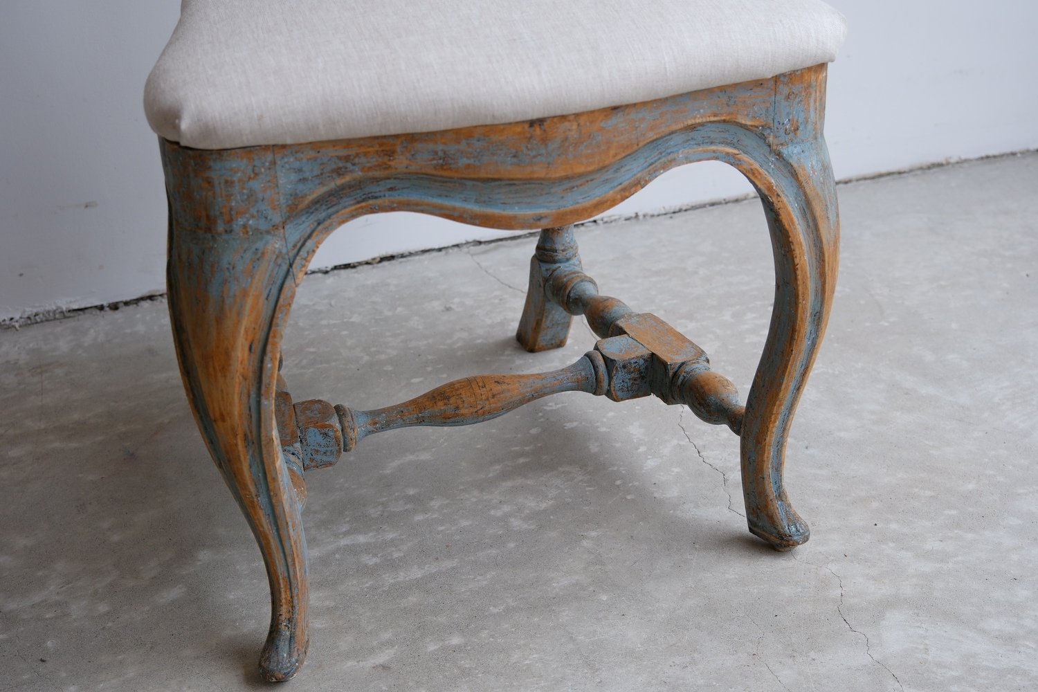 Pair of Swedish Rococo Chairs in Blue Paint, circa 1770 - JAA