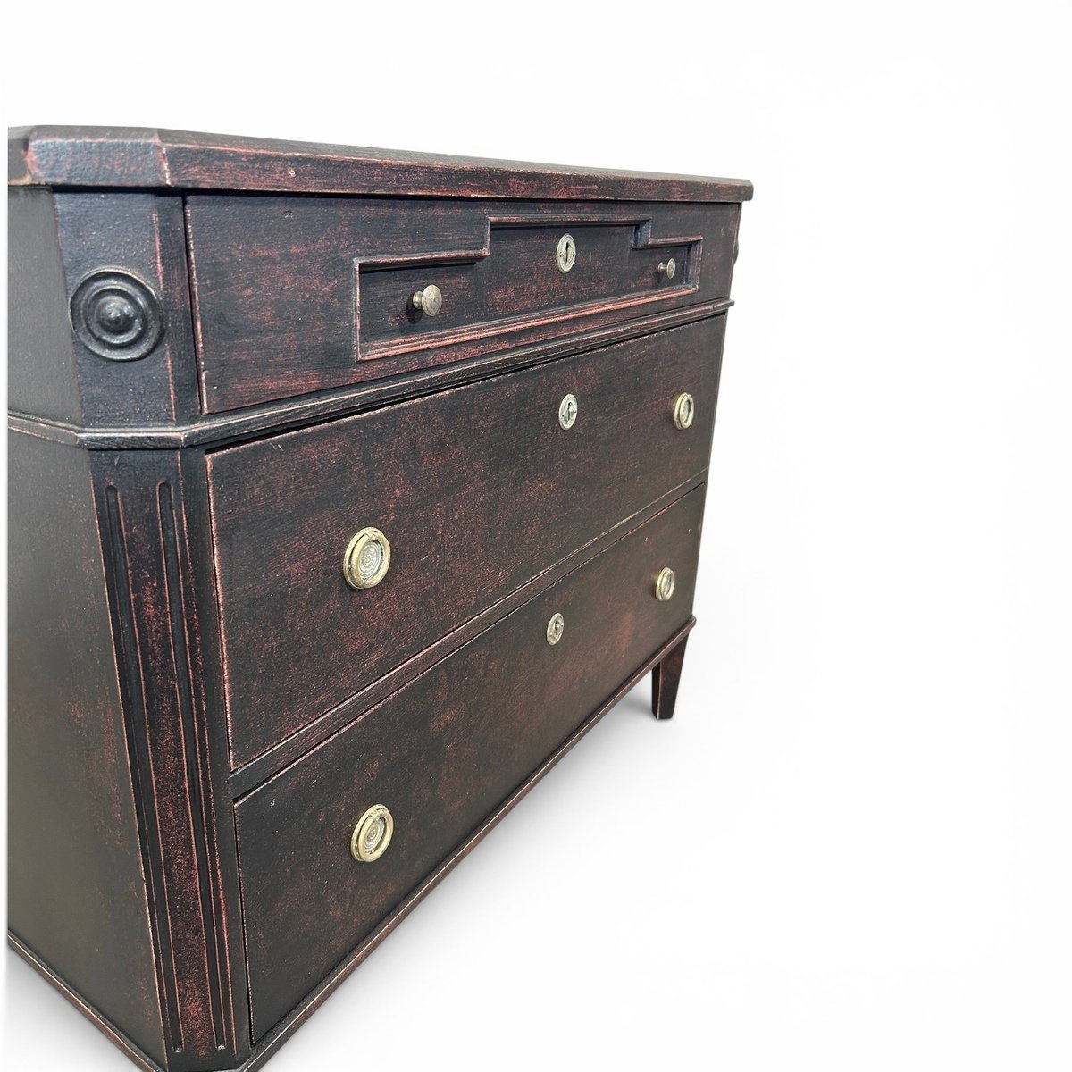 A unique Swedish chest of drawers reminiscent of the Gustavian style - JAA
