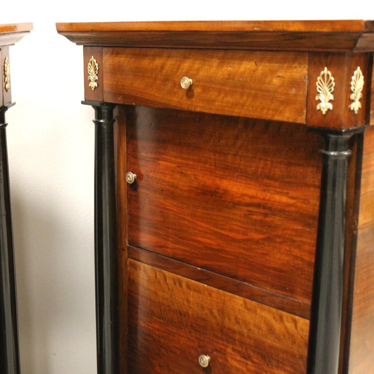 Pair of Italian Empire Walnut Nightstands with Ebonized Columns, Early 19th Century - JAA