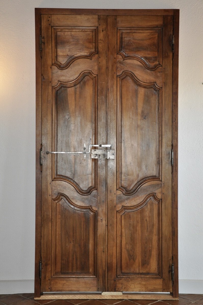 Double-leaf Walnut Connecting Door, 18th Century - JAA