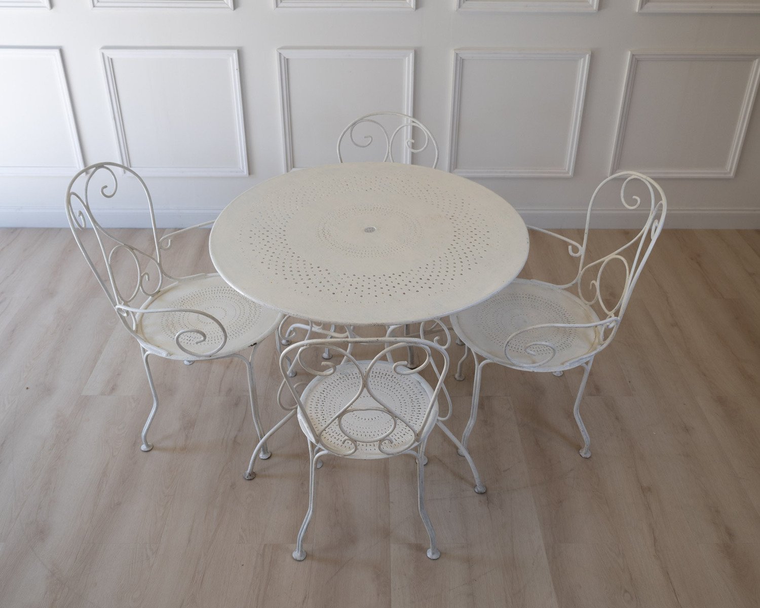 20th Century Wrought Iron Garden Furniture Set - JAA