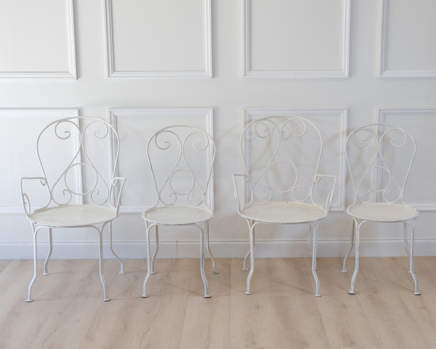 20th Century Wrought Iron Garden Furniture Set - JAA