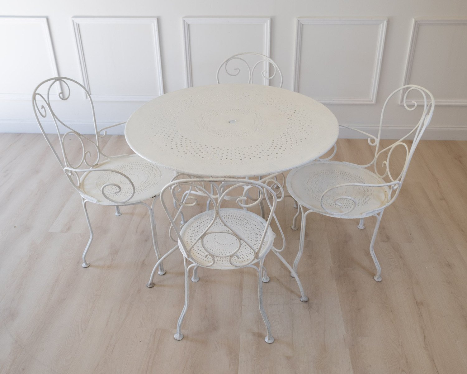 20th Century Wrought Iron Garden Furniture Set - JAA