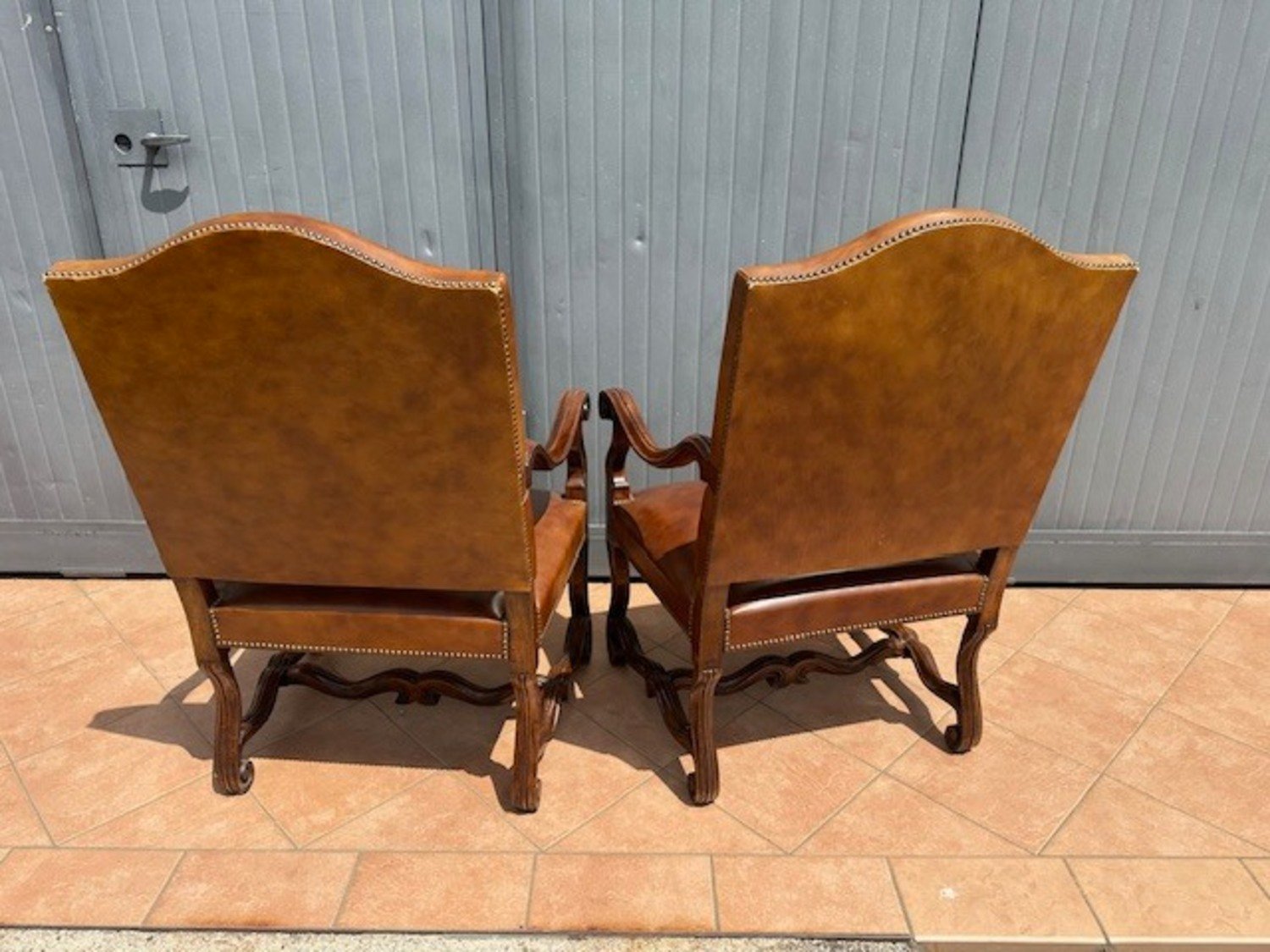 Pair of Italian Louis XIV Style Walnut Armchairs in Leather, 19th Century - JAA