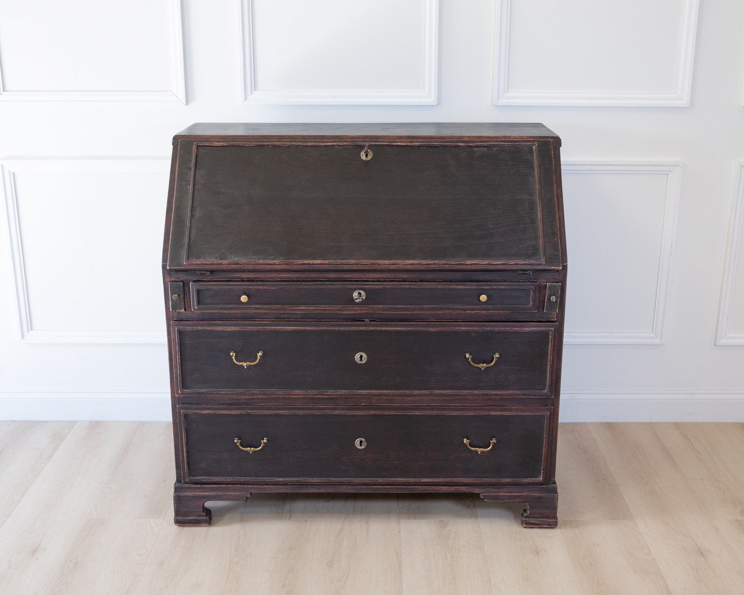 A classic Swedish antique secretary - JAA