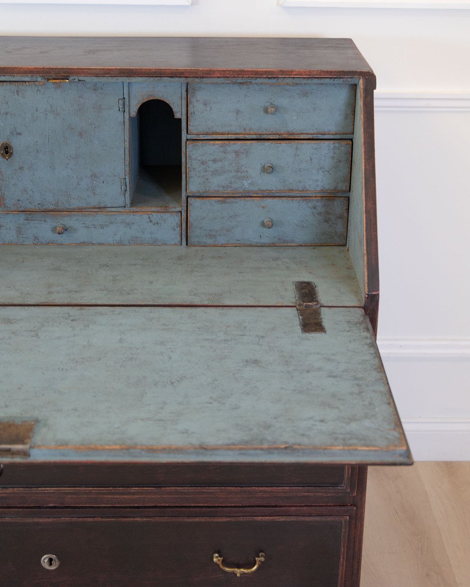 A classic Swedish antique secretary - JAA