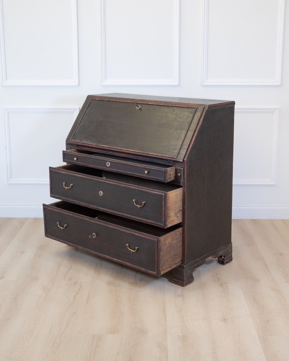 A classic Swedish antique secretary - JAA