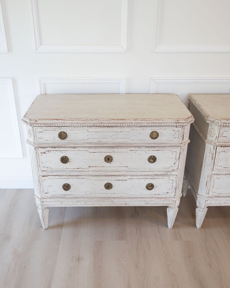 Pair of Scandinavian Chests of Drawers, circa 1920 - JAA