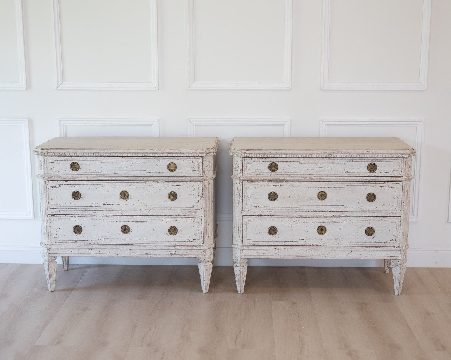 Pair of Scandinavian Chests of Drawers, circa 1920 - JAA