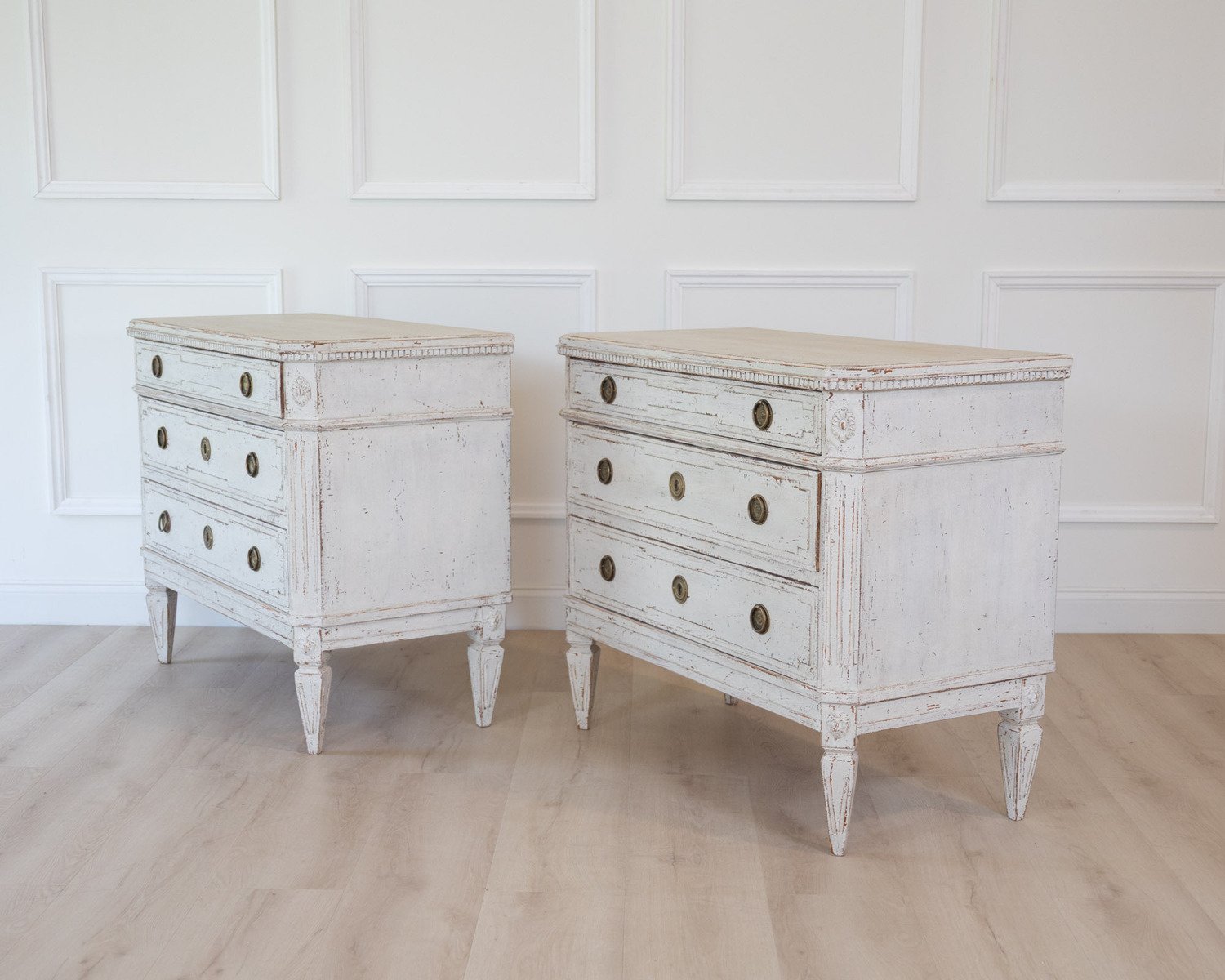 Pair of Scandinavian Chests of Drawers, circa 1920 - JAA