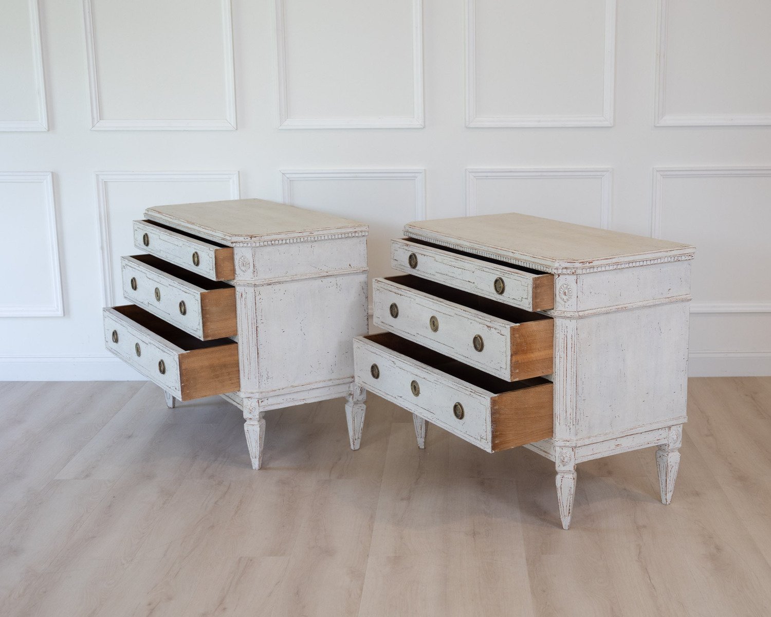 Pair of Scandinavian Chests of Drawers, circa 1920 - JAA