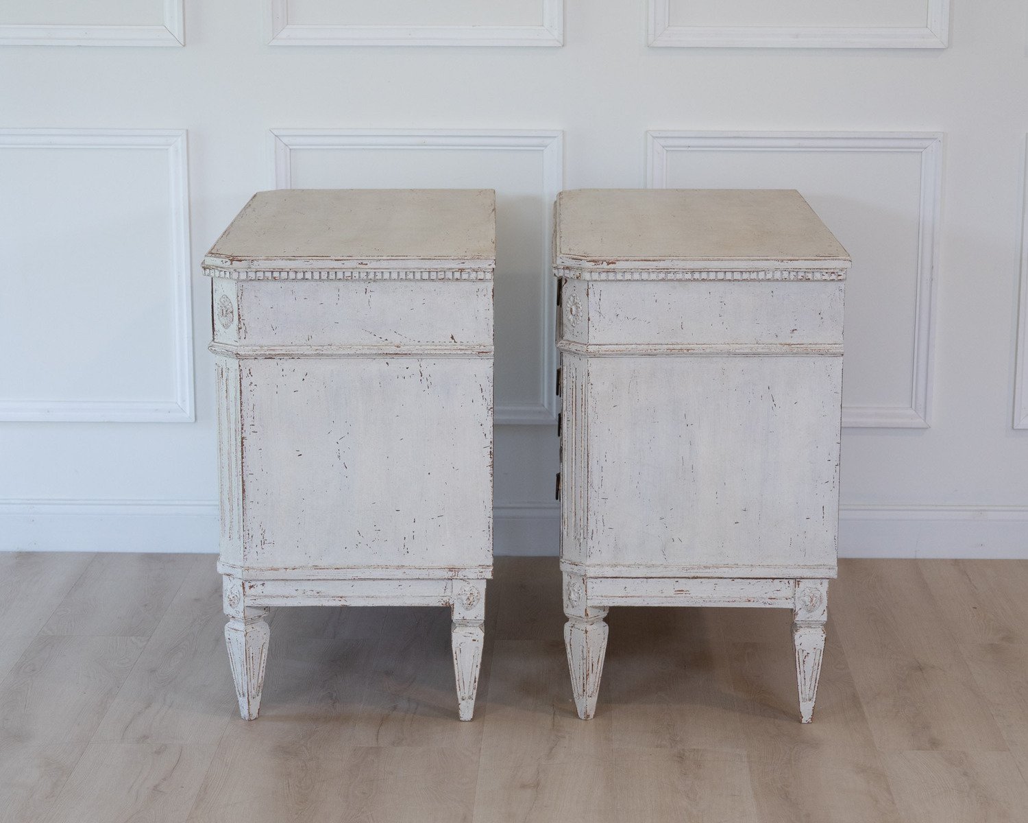Pair of Scandinavian Chests of Drawers, circa 1920 - JAA