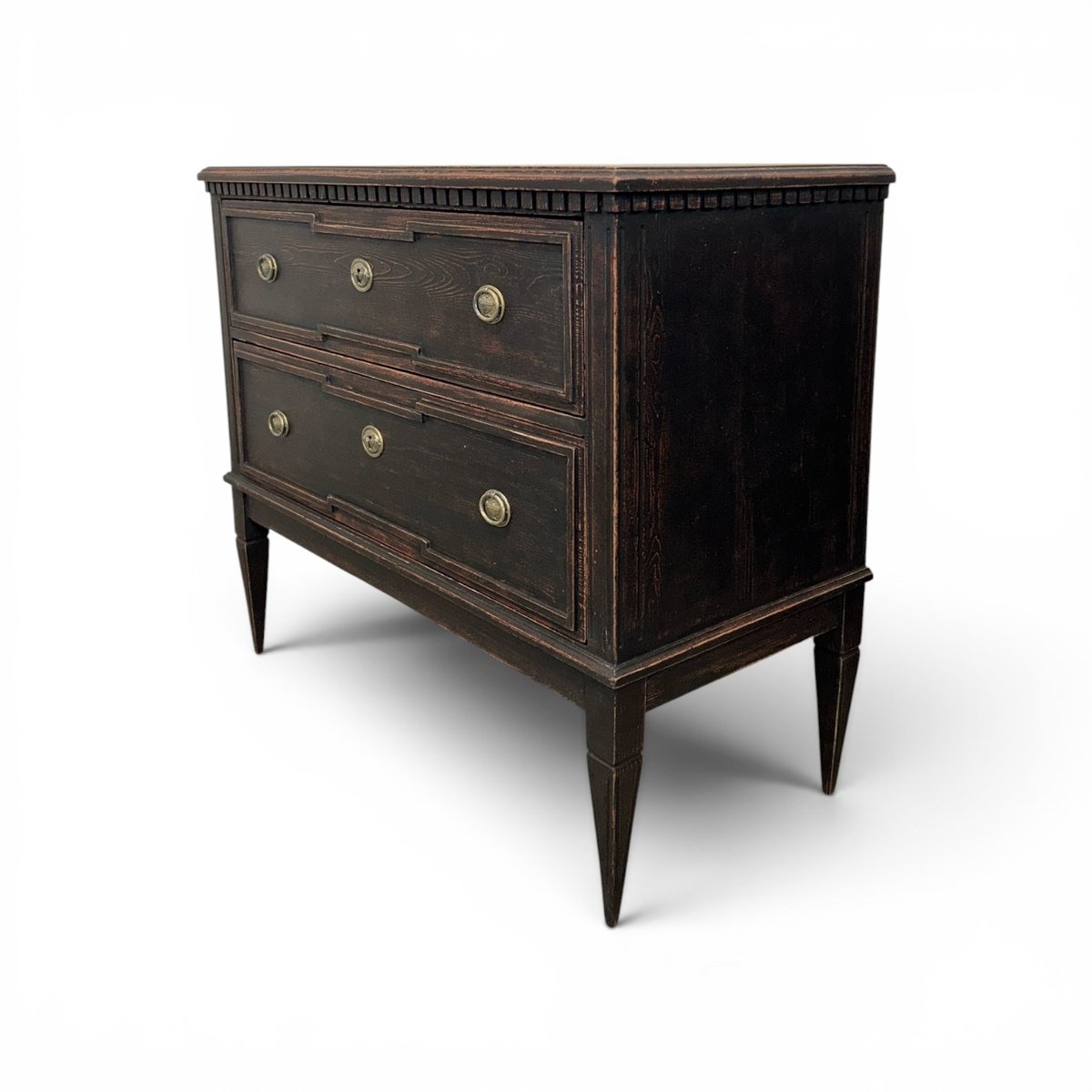 A pair of Gustavian-style chests of drawers in navy blue with a beautiful patina. - JAA