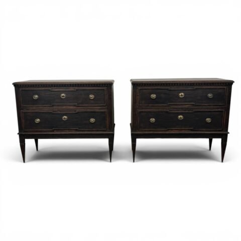 A pair of Gustavian-style chests of drawers in navy blue with a beautiful patina.