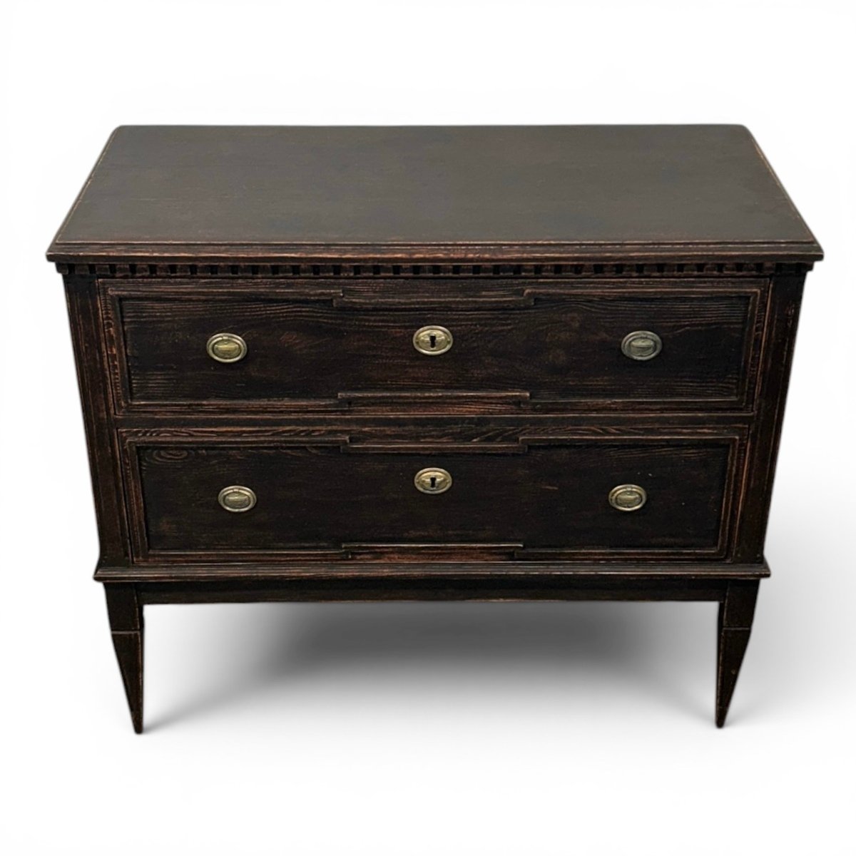 A pair of Gustavian-style chests of drawers in navy blue with a beautiful patina. - JAA