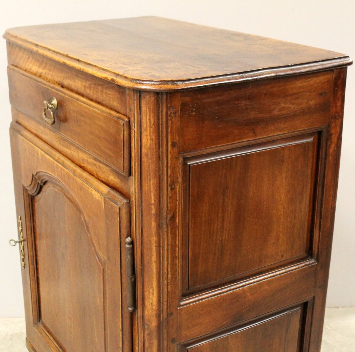 Italian Walnut Buffet with Arched Panel Door, 18th Century - JAA