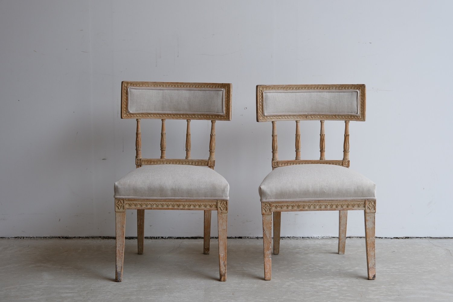 Pair of Gustavian Klismos Chairs in Original Paint, circa 1800 - JAA