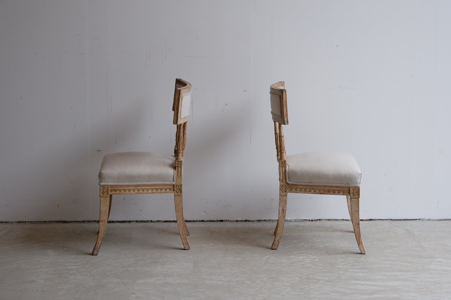 Pair of Gustavian Klismos Chairs in Original Paint, circa 1800 - JAA