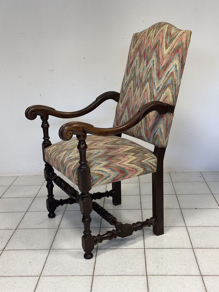 Italian Louis XIV Style Walnut Armchair in Flame-Stitch Fabric, 19th Century - JAA