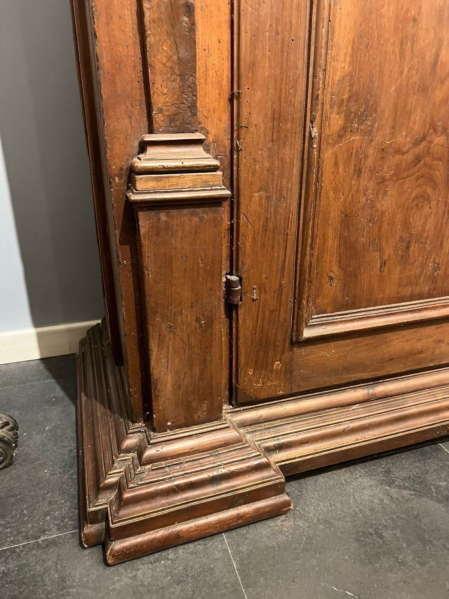 Italian Walnut Two-Door Armoire, Central Italy, 17th Century - JAA
