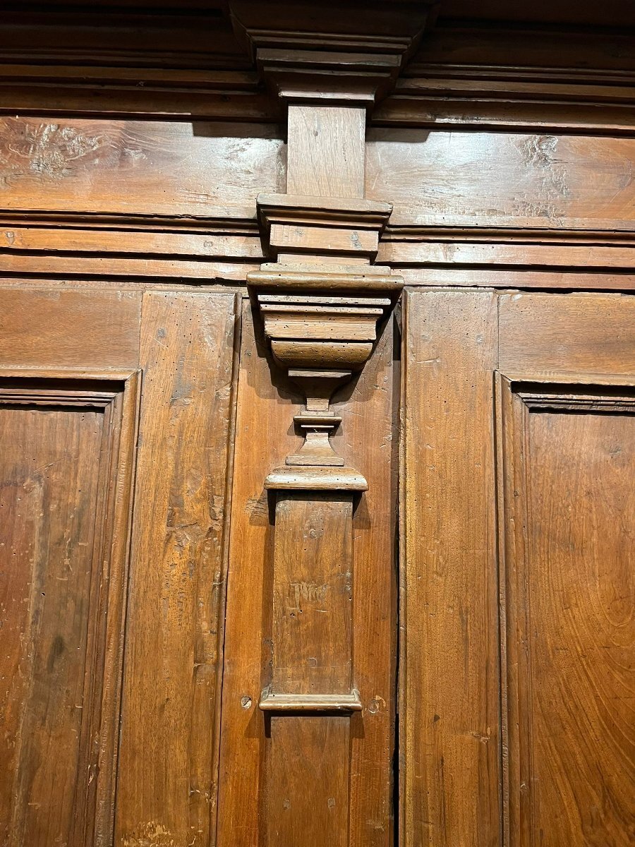 Italian Walnut Two-Door Armoire, Central Italy, 17th Century - JAA