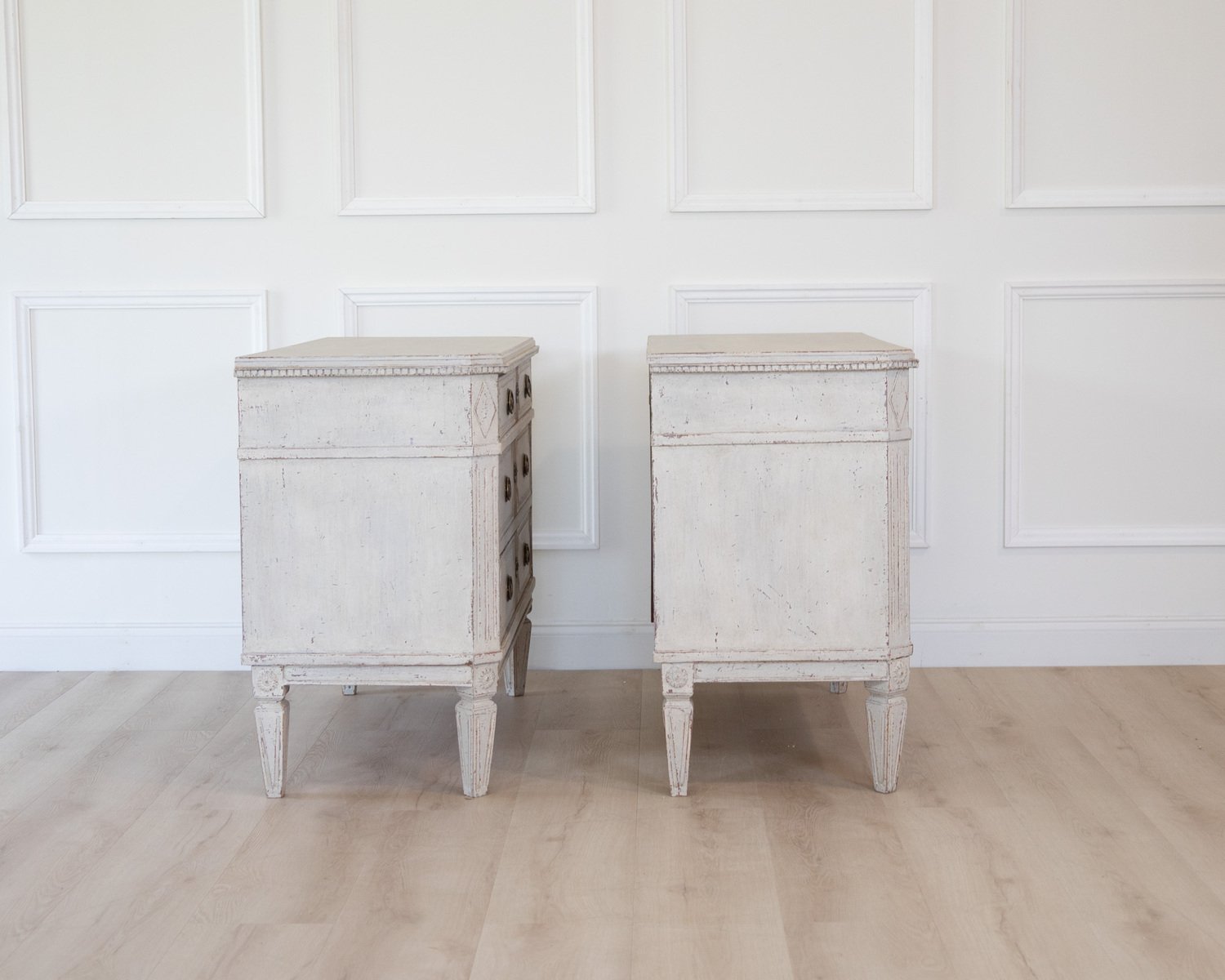 Pair of Swedish White Painted Chests of Drawers, circa 1920 - JAA