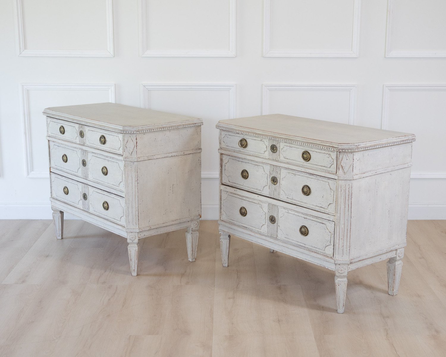 Pair of Swedish White Painted Chests of Drawers, circa 1920 - JAA