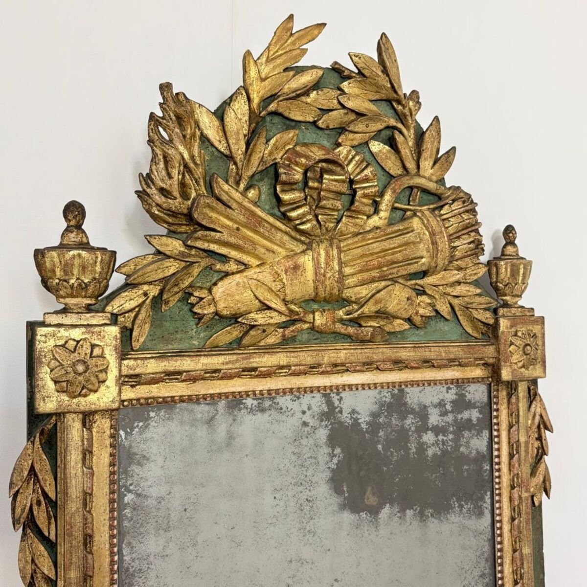 Large Louis XVI-era gilded mirror - JAA