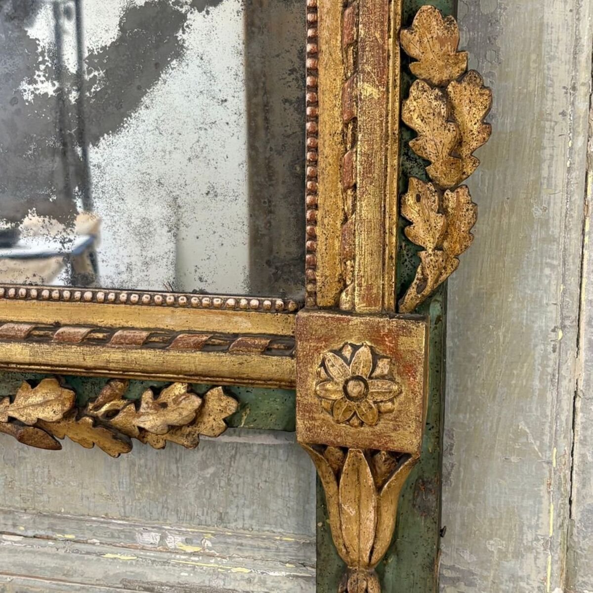 Large Louis XVI-era gilded mirror - JAA