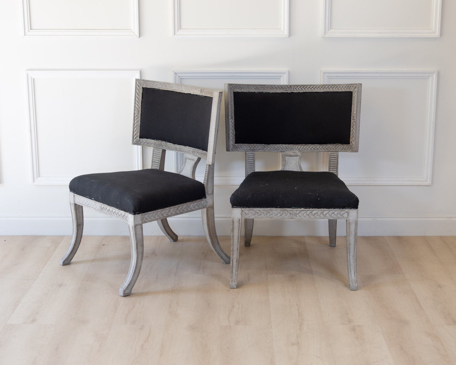 Pair of Swedish Klismos Chairs, 20th Century - JAA