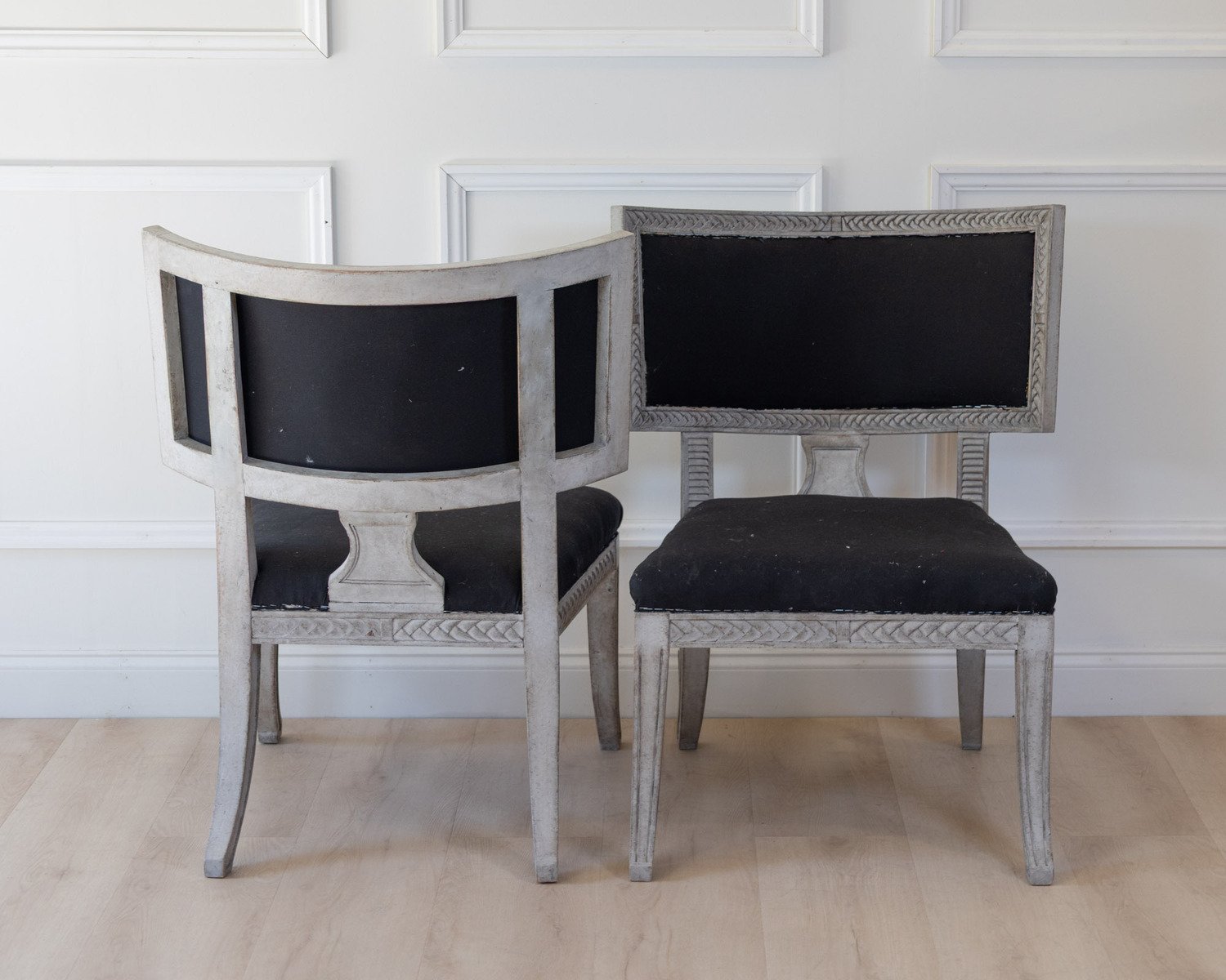Pair of Swedish Klismos Chairs, 20th Century - JAA