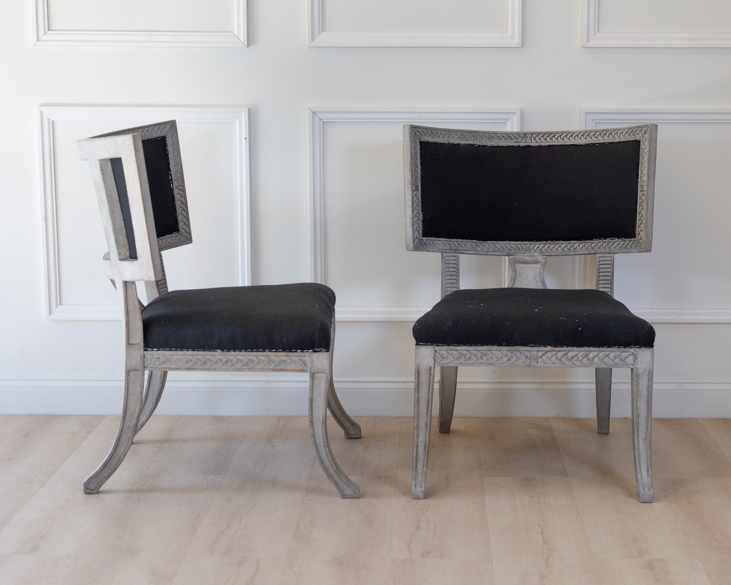 Pair of Swedish Klismos Chairs, 20th Century - JAA