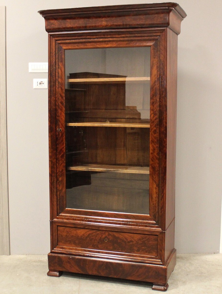 Louis Philippe Flame Mahogany Vitrine, Second Half 19th Century - JAA