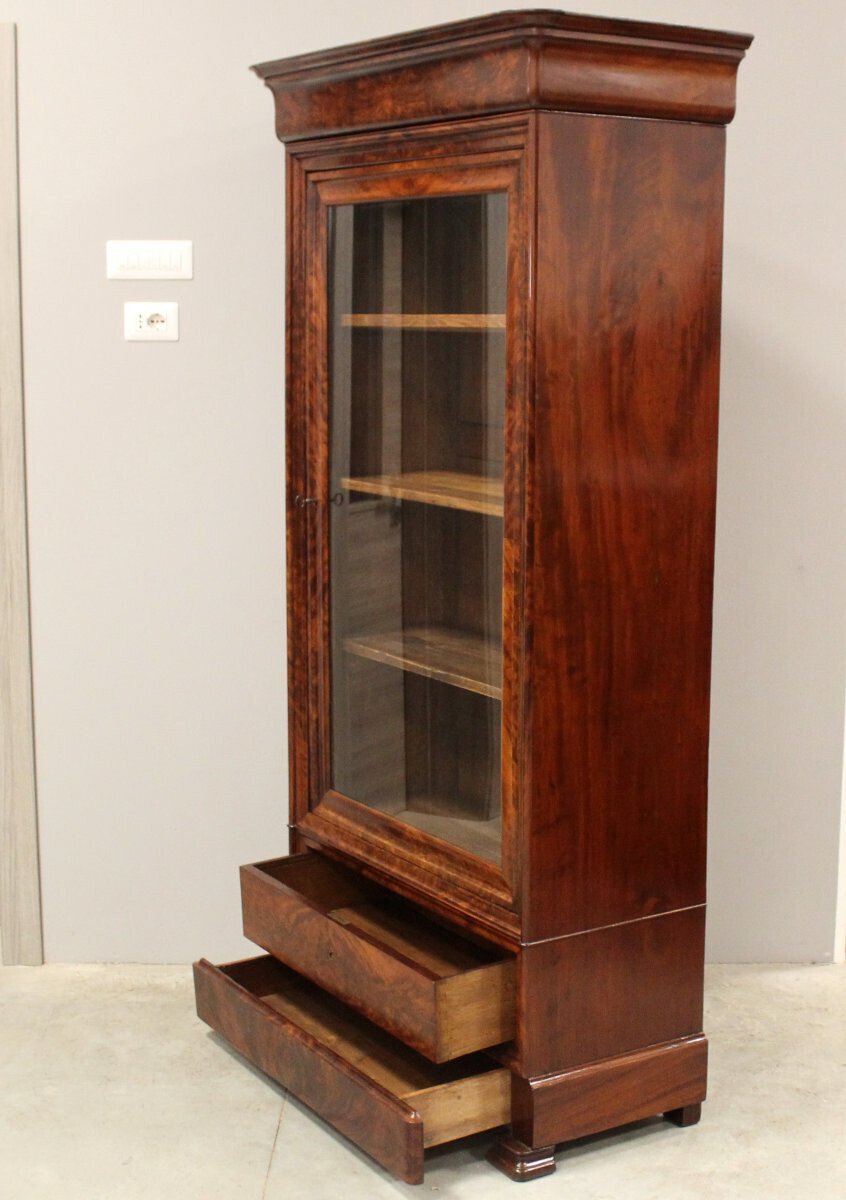 Louis Philippe Flame Mahogany Vitrine, Second Half 19th Century - JAA