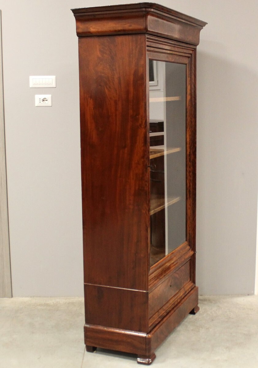 Louis Philippe Flame Mahogany Vitrine, Second Half 19th Century - JAA