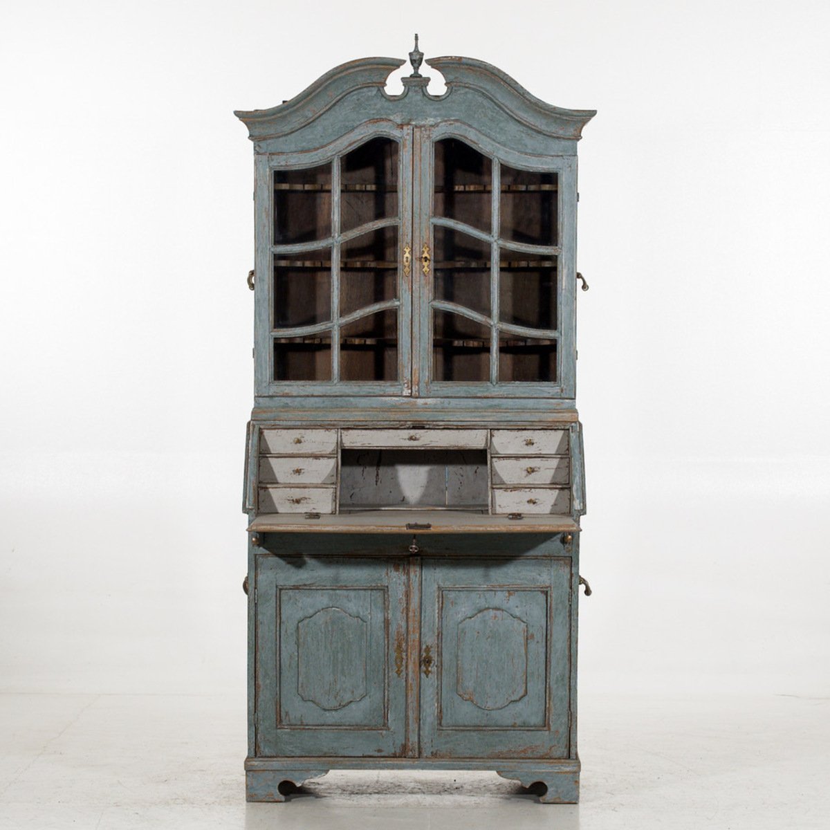 18th Century Swedish Cabinet with Original Glass - JAA