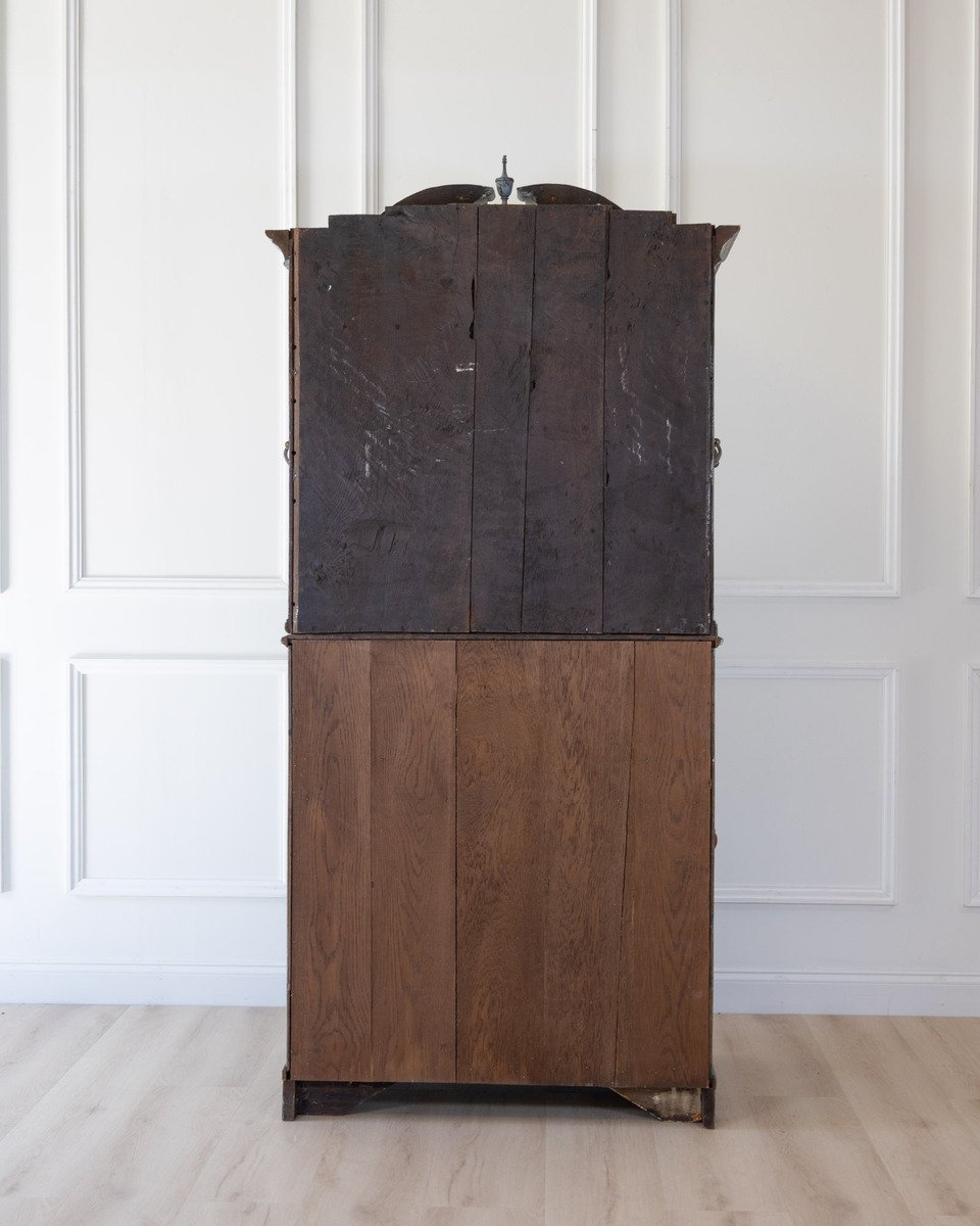 18th Century Swedish Cabinet with Original Glass - JAA